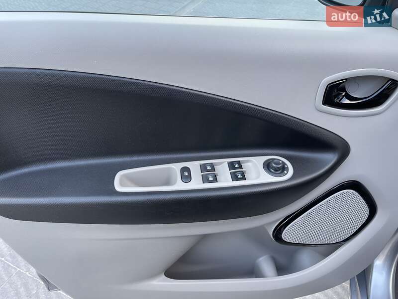 Хетчбек Renault Zoe 2015 в Львові
