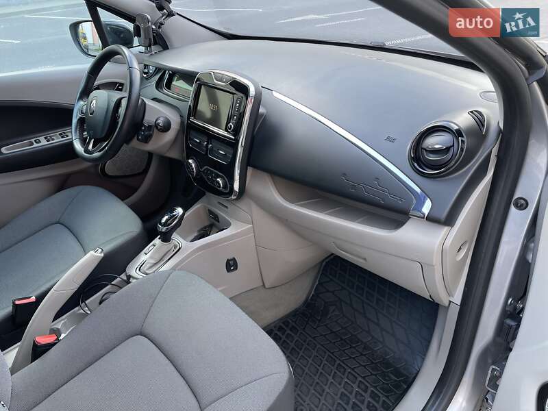 Хетчбек Renault Zoe 2015 в Львові