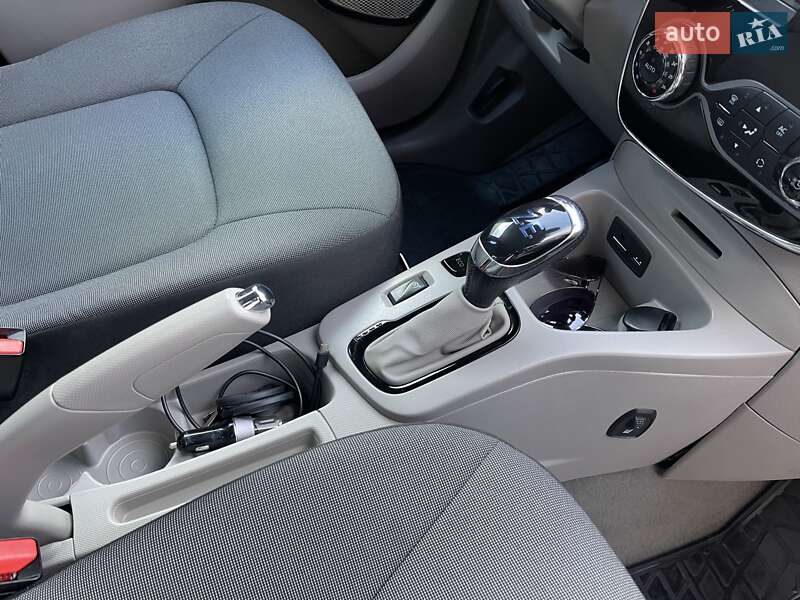 Хетчбек Renault Zoe 2015 в Львові