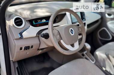 Хэтчбек Renault Zoe 2013 в 