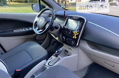Хэтчбек Renault Zoe 2014 в 