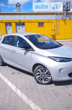 Хэтчбек Renault Zoe 2015 в Дубно