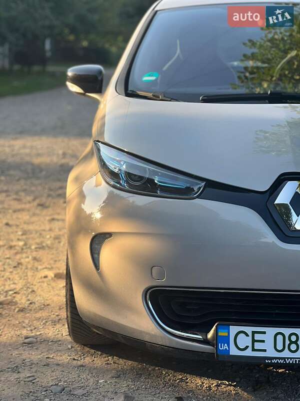Хэтчбек Renault Zoe 2013 в Черновцах