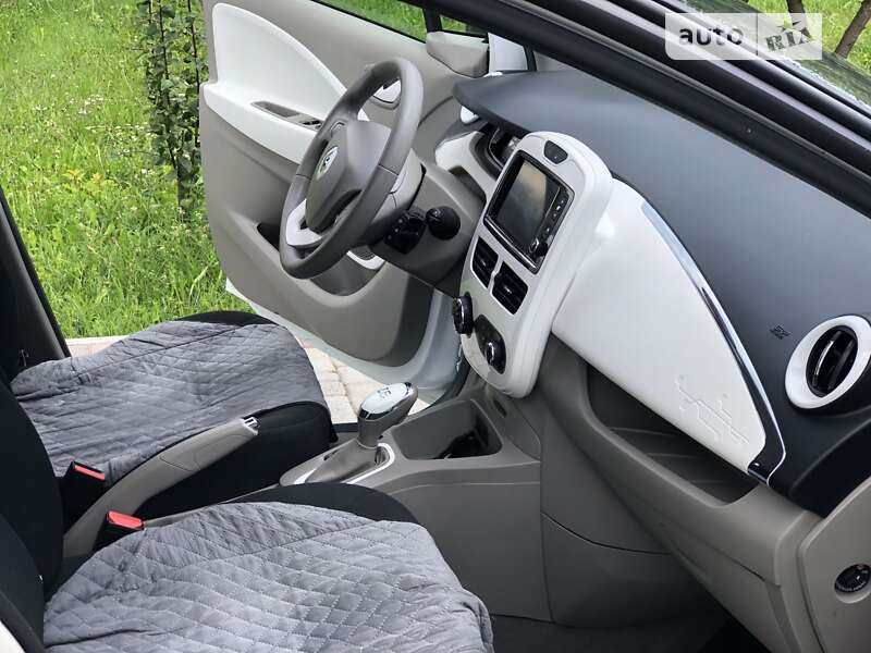 Хэтчбек Renault Zoe 2016 в Ровно