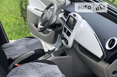 Хетчбек Renault Zoe 2016 в 