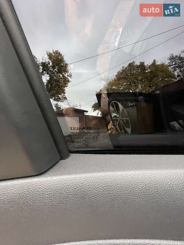 Хэтчбек Renault Zoe 2019 в Львове фото 23 Хэтчбек Renault Zoe 2019 в Львове