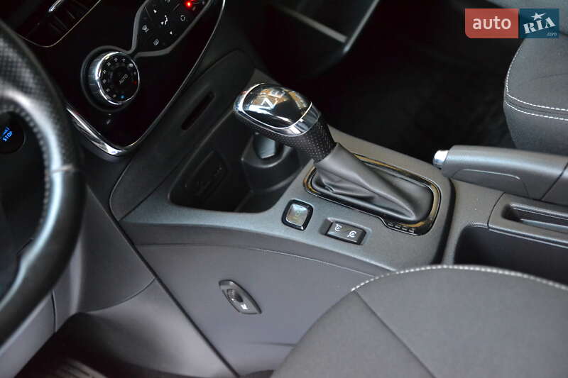 Хэтчбек Renault Zoe 2019 в Луцке фото 24 Хэтчбек Renault Zoe 2019 в Луцке