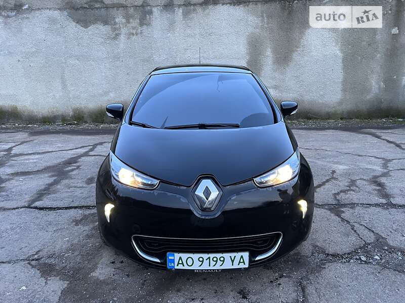 Хэтчбек Renault Zoe 2016 в Перечине