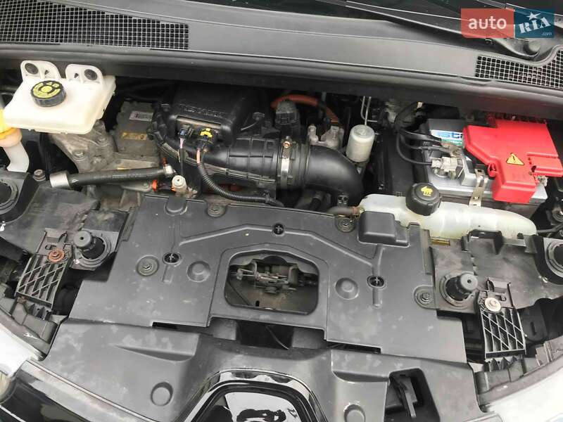 Хэтчбек Renault Zoe 2018 в Тернополе