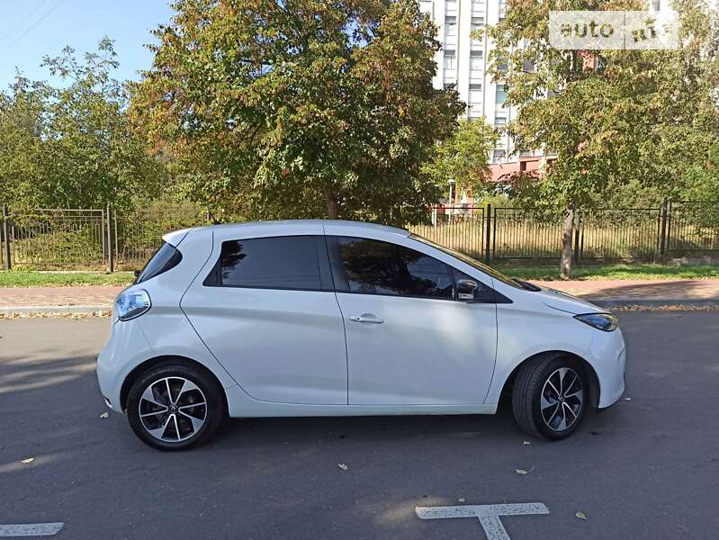 Хэтчбек Renault Zoe 2017 в Киеве