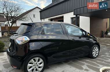 Хэтчбек Renault Zoe 2015 в 