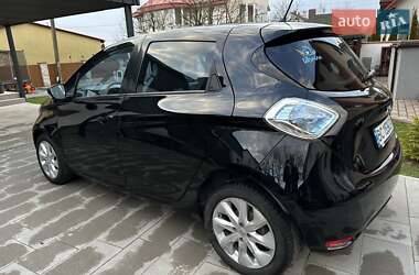 Хэтчбек Renault Zoe 2015 в 