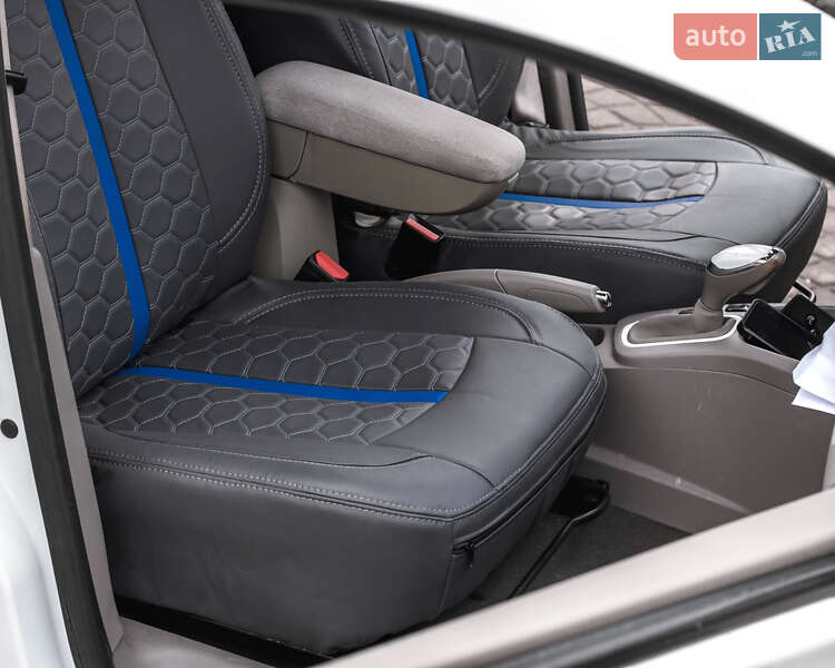 Хетчбек Renault Zoe 2013 в Луцьку