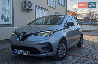 Хэтчбек Renault Zoe 2021 в 