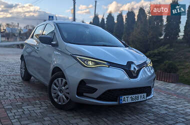 Хэтчбек Renault Zoe 2021 в 