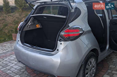 Хэтчбек Renault Zoe 2021 в 