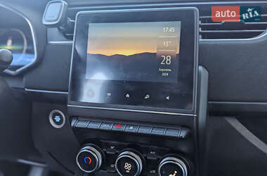 Хэтчбек Renault Zoe 2021 в 