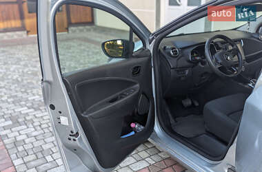 Хэтчбек Renault Zoe 2021 в 