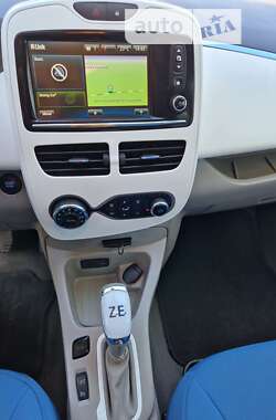 Хетчбек Renault Zoe 2014 в Чернівцях