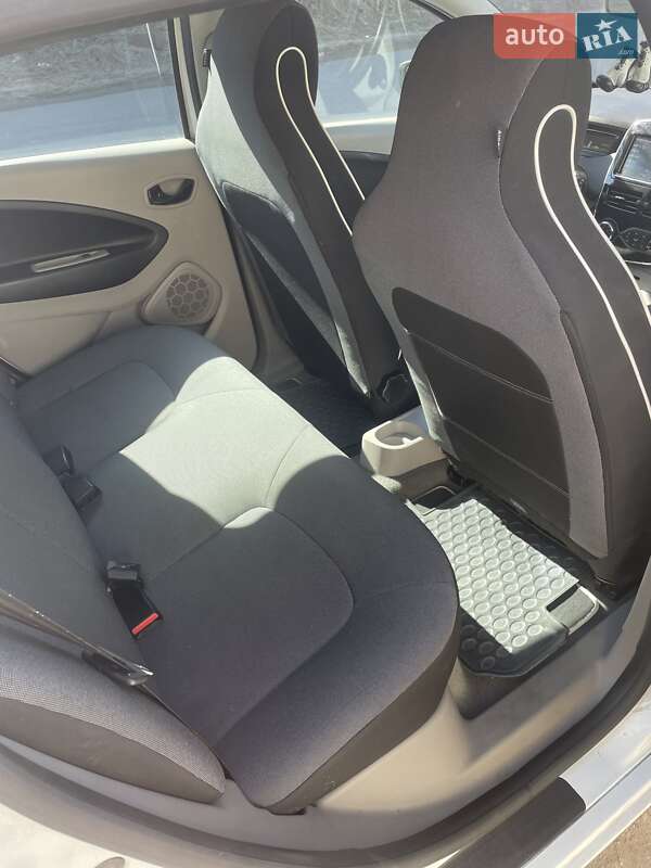 Хетчбек Renault Zoe 2014 в Полтаві