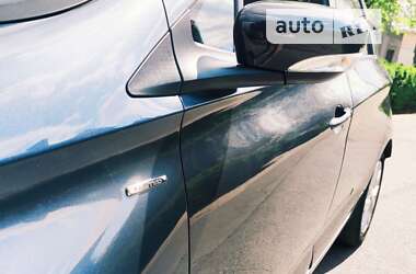 Хэтчбек Renault Zoe 2018 в 