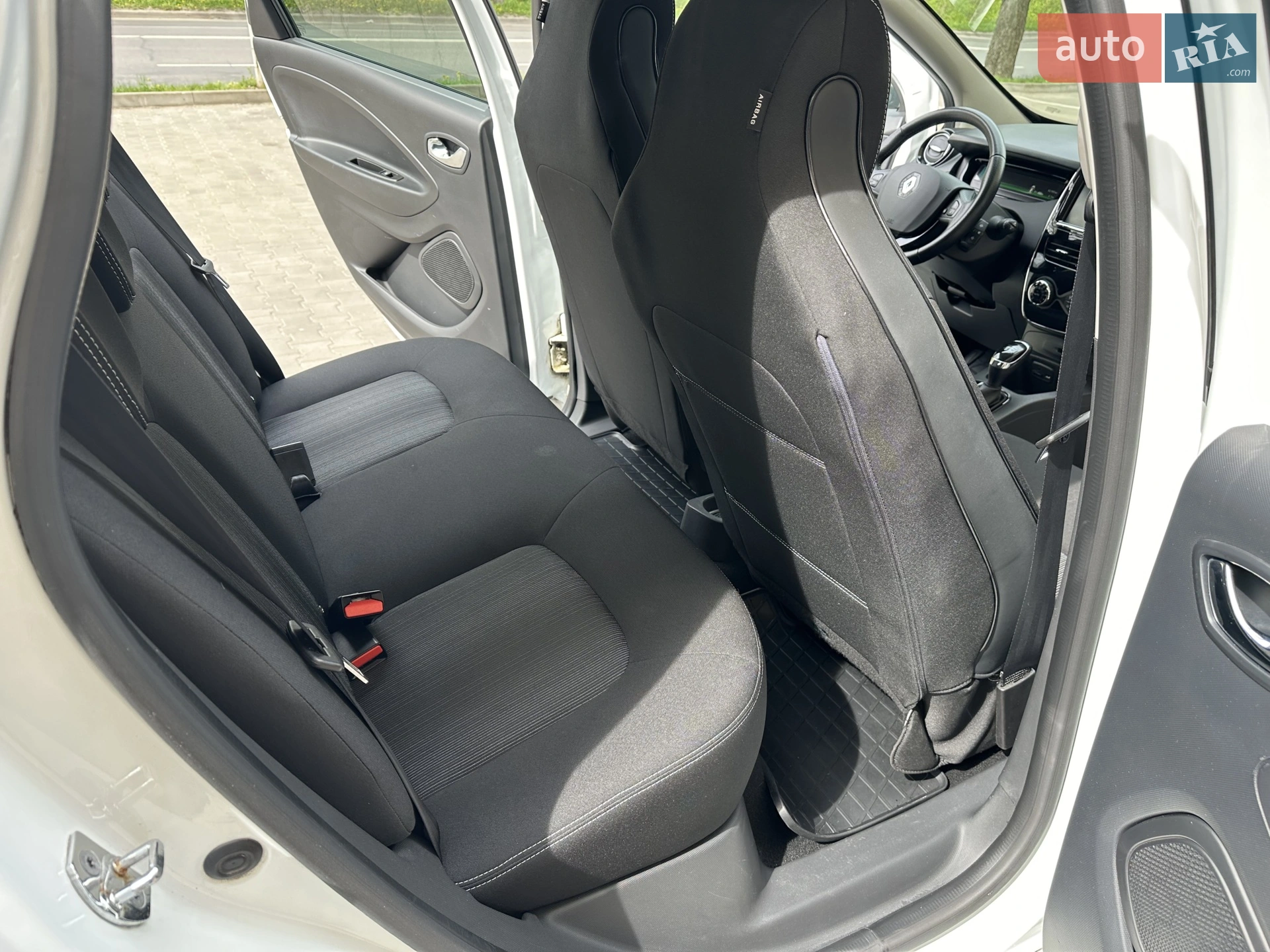 2017 Renault ZOE - мініатюра 25