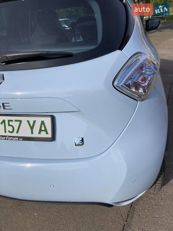 Хэтчбек Renault Zoe 2015 в Ровно