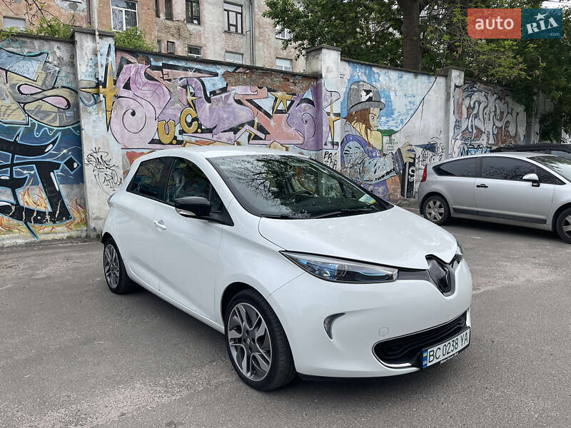 Хэтчбек Renault Zoe 2016 в Львове