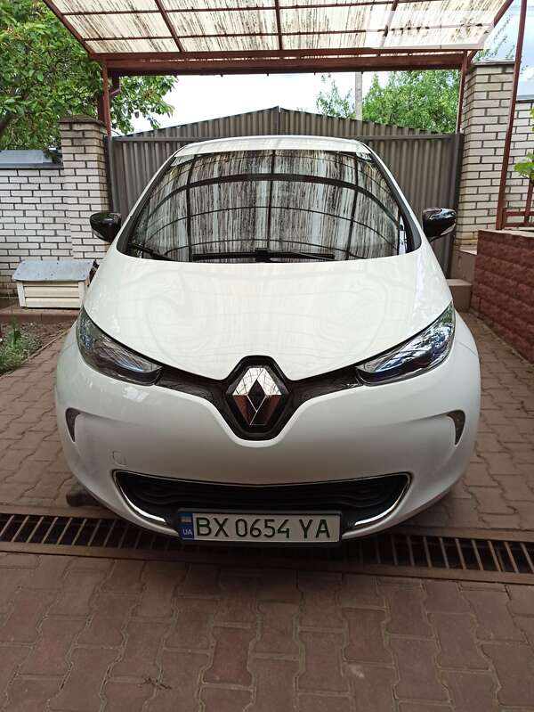 Хэтчбек Renault Zoe 2016 в Хмельницком