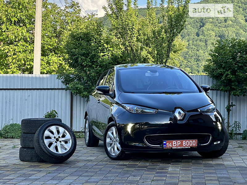 Хетчбек Renault Zoe 2015 в Ужгороді