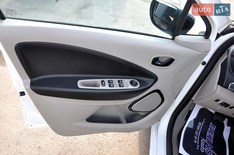 Хетчбек Renault Zoe 2015 в Львові