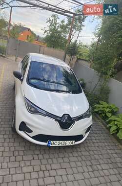 Хэтчбек Renault Zoe 2020 в 