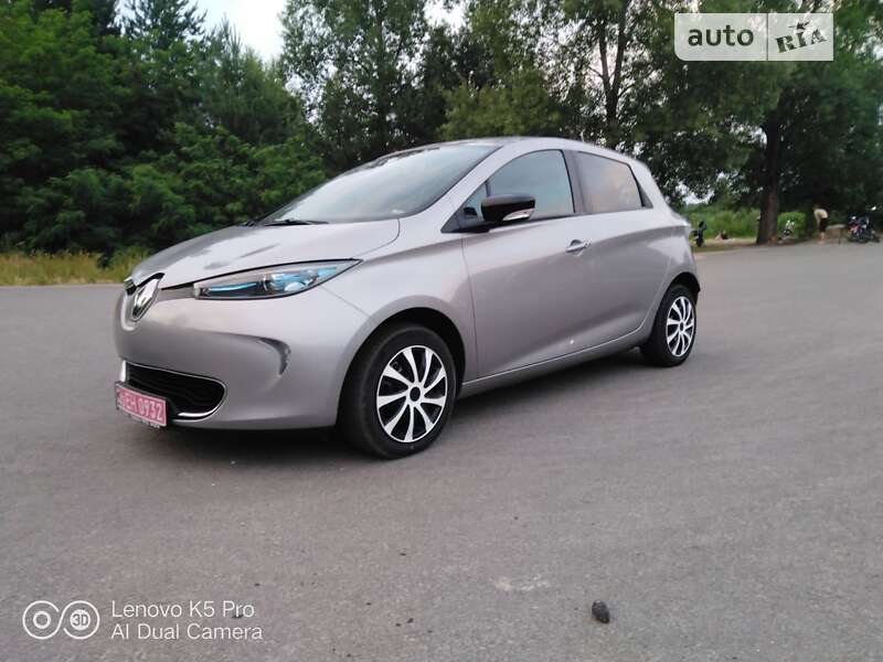 Хэтчбек Renault Zoe 2017 в Переяславе