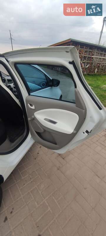 Хетчбек Renault Zoe 2015 в Нововолинську фото 17 Хетчбек Renault Zoe 2015 в Нововолинську