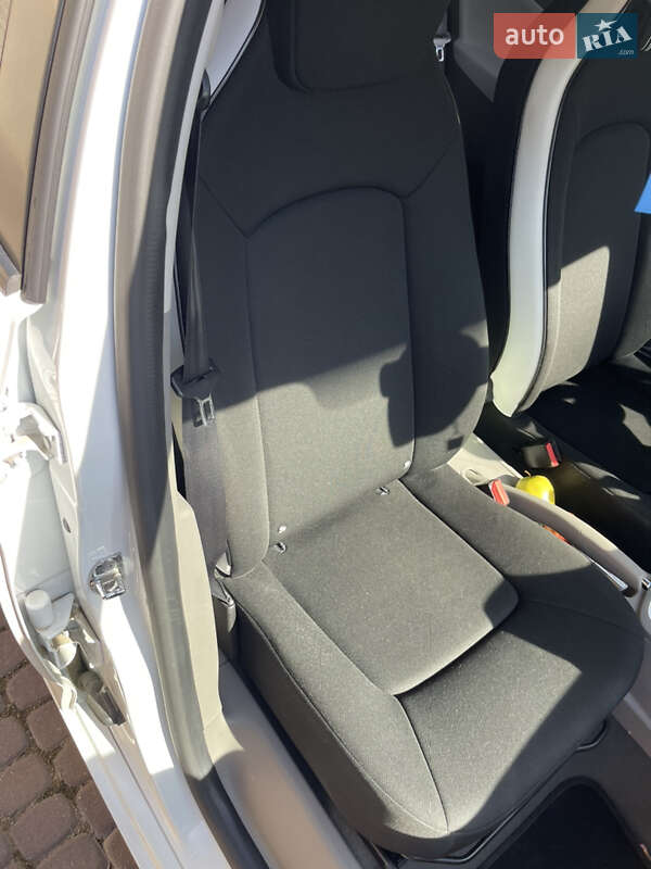 Хэтчбек Renault Zoe 2017 в Львове