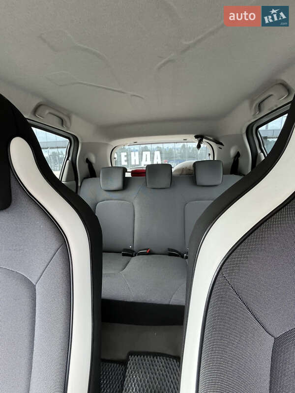 Хетчбек Renault Zoe 2016 в Львові