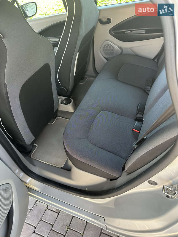 Хэтчбек Renault Zoe 2013 в Деражне фото 12 Хэтчбек Renault Zoe 2013 в Деражне