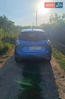 Хэтчбек Renault Zoe 2017 в 
