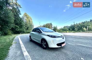 Хэтчбек Renault Zoe 2014 в 