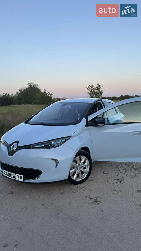 Хетчбек Renault Zoe 2015 в Києві