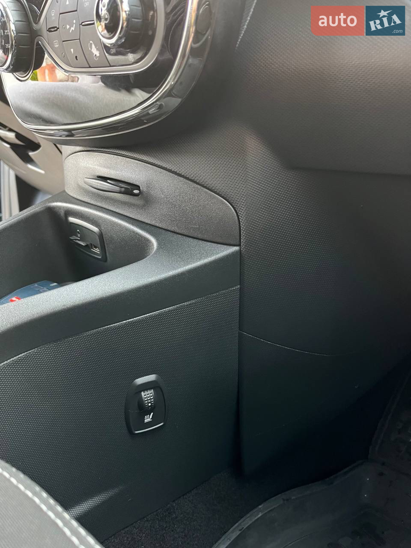 2018 Renault ZOE - мініатюра 16