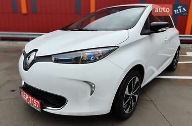 Хэтчбек Renault Zoe 2017 в 