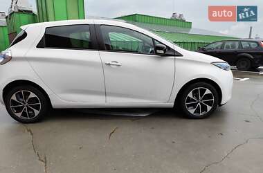 Хэтчбек Renault Zoe 2017 в 