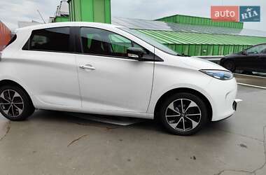Хэтчбек Renault Zoe 2017 в 