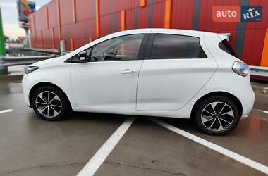 Хэтчбек Renault Zoe 2017 в 