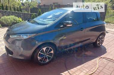 Хэтчбек Renault Zoe 2017 в 