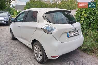 Хэтчбек Renault Zoe 2015 в 