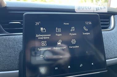 Хэтчбек Renault Zoe 2020 в 