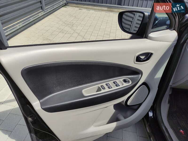 Хэтчбек Renault Zoe 2014 в Луцке фото 21 Хэтчбек Renault Zoe 2014 в Луцке