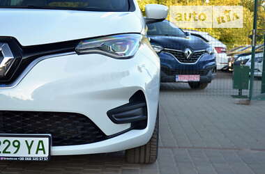 Хэтчбек Renault Zoe 2020 в 